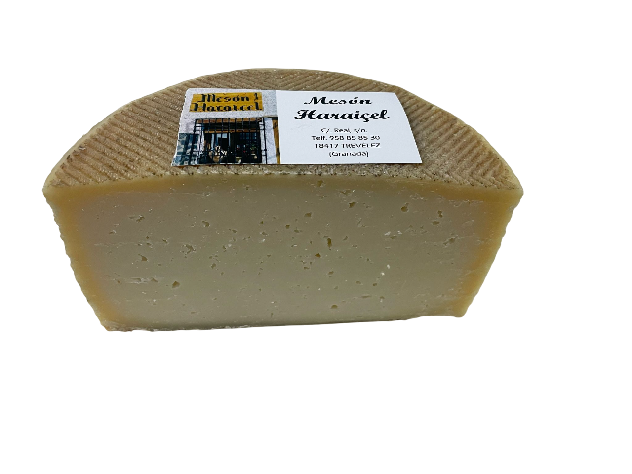 Queso viejo de oveja curado en cueva en Mesón Haraiçel